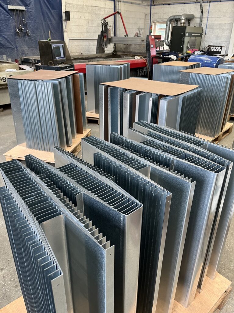 Press brake CNC folding components